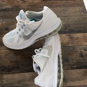Women’s Nike air max